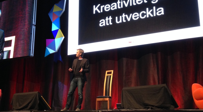 Kreativtet går att utvecklar, säger Teo Härén bestämt.